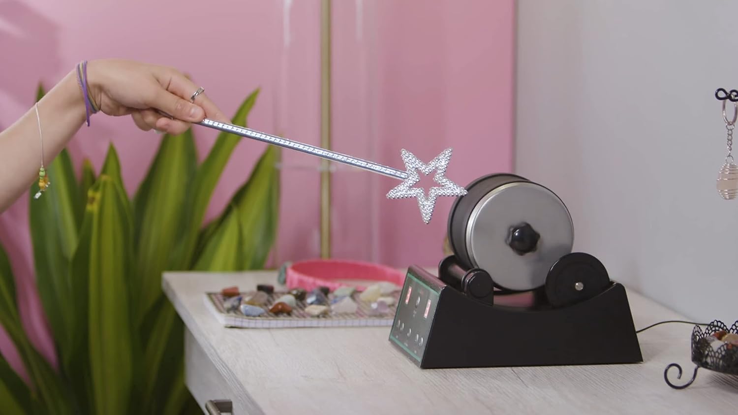 Advanced rock tumbler digital timer and rough stones