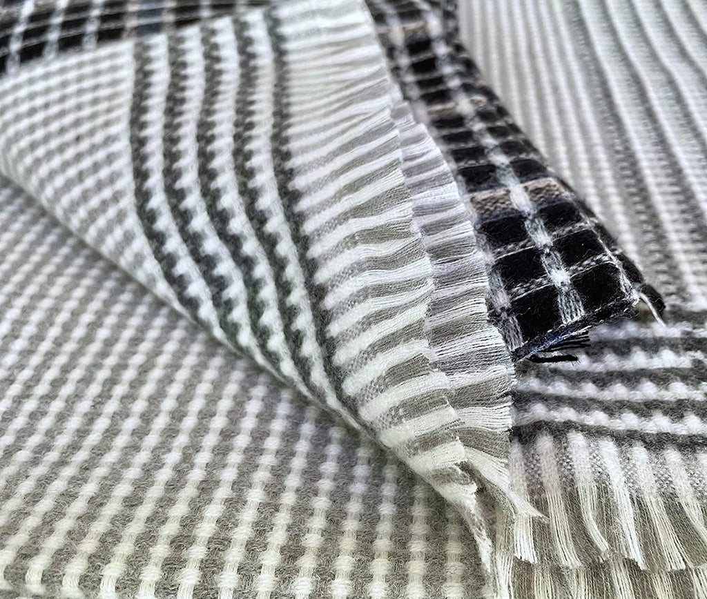 Authentic men's cashmere scarf