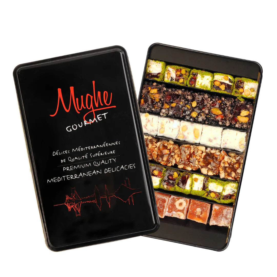 Mughe Gourmet Christmas Gift Box – Luxury Turkish Sweets & Nuts Hamper